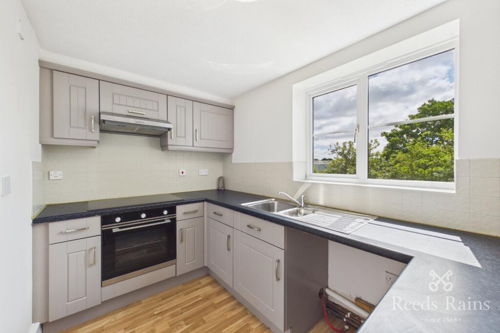 2 bed Apartment for rent in Newmillerdam. From Reeds Rains - Wakefield 2 bed Apartment for rent in Newmillerdam. From Reeds Rains - Wakefield