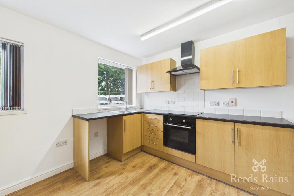 1 bed Apartment for rent in Kirkhamgate. From Reeds Rains - Wakefield
