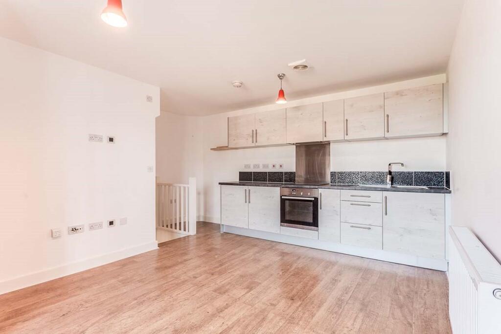 2 bed Mid Terraced House for rent in Kirkthorpe. From Reeds Rains - Wakefield 2 bed Mid Terraced House for rent in Kirkthorpe. From Reeds Rains - Wakefield