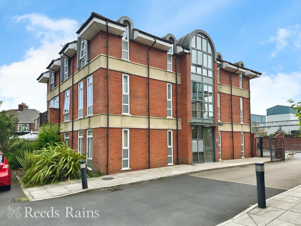 2 bed Apartment for rent in Bold Heath. From Reeds Rains - Widnes
