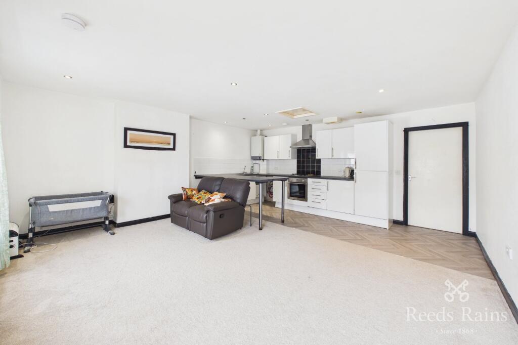 2 bed Apartment for rent in Widnes. From Reeds Rains - Widnes
