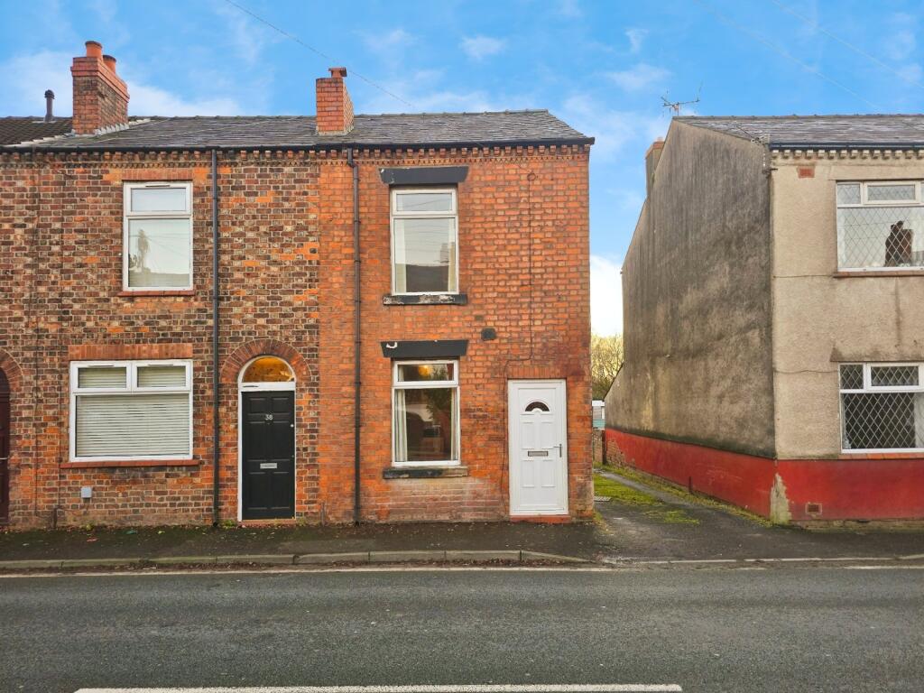 2 bed End of Terrace for rent in Crooke. From Reeds Rains - Wigan