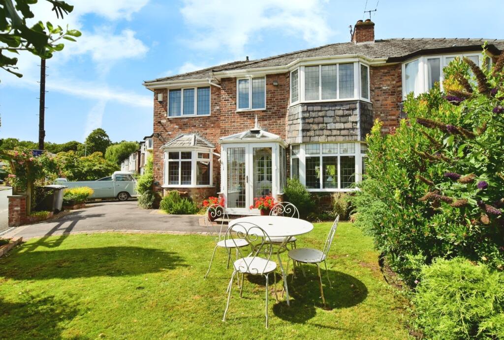 4 bed Semi Detached for rent in Wilmslow. From Reeds Rains - Wilmslow