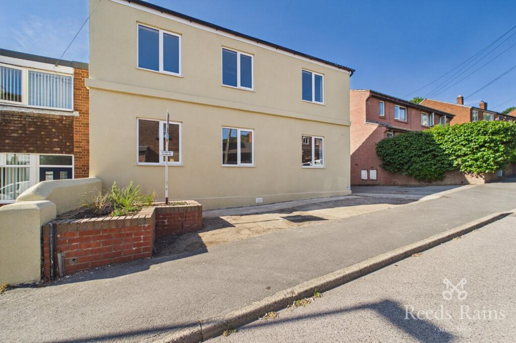 2 bed Apartment for rent in Dronfield. From Reeds Rains - Woodseats