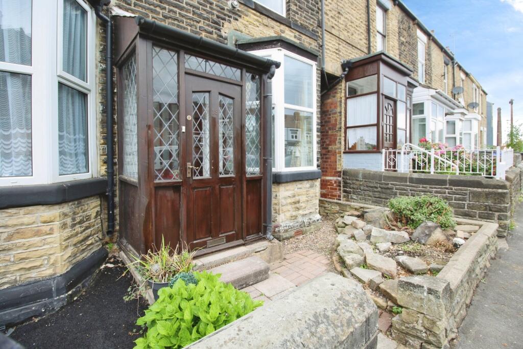 4 bed Mid Terraced House for rent in Sheffield. From Reeds Rains - Woodseats 4 bed Mid Terraced House for rent in Sheffield. From Reeds Rains - Woodseats