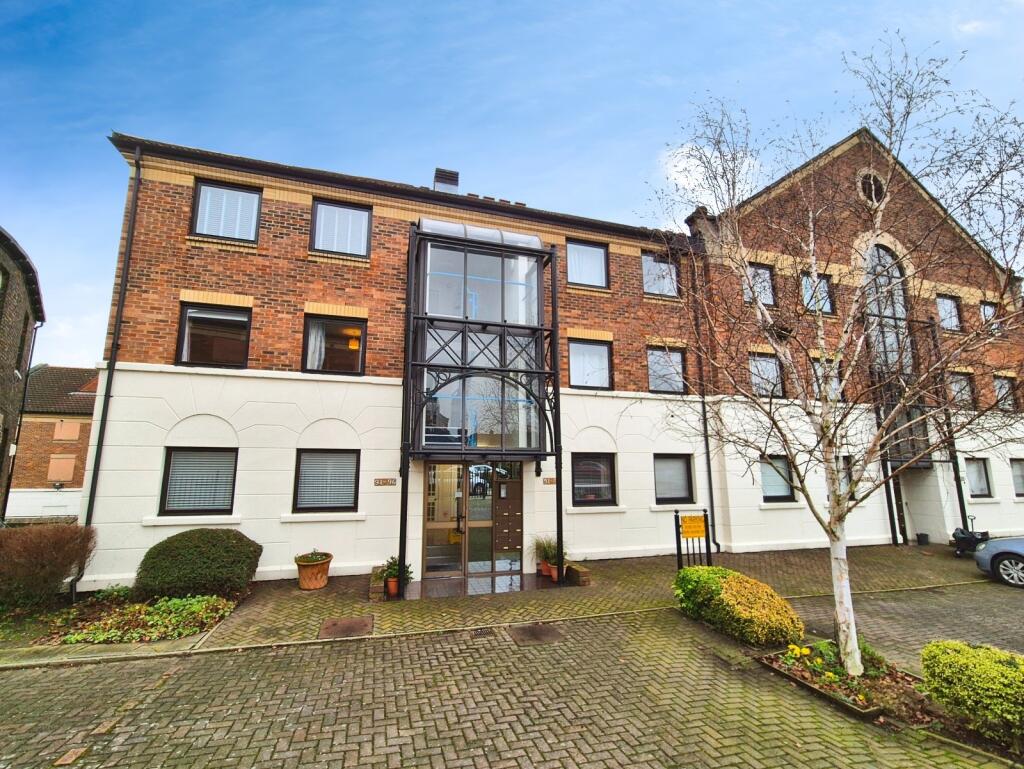 2 bed Apartment for rent in Bishopthorpe. From Reeds Rains - York