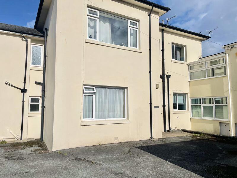 1 bed House (unspecified) for rent in Torquay. From Rendells - Newton Abbot