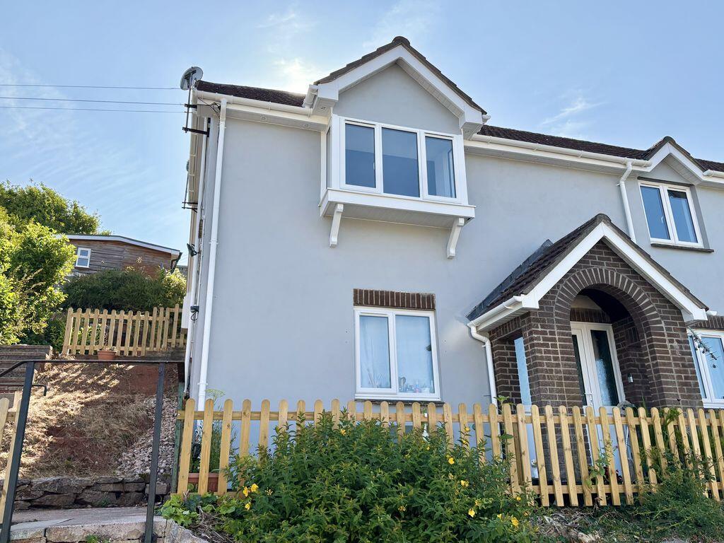 2 bed 1st Floor Flat for rent in Paignton. From Rendells - Newton Abbot