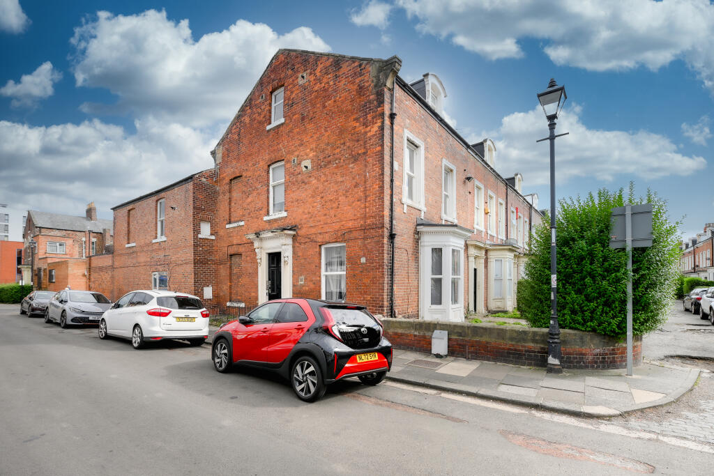 2 bed 1st Floor Flat for rent in Sunderland. From Rent North East - Gateshead