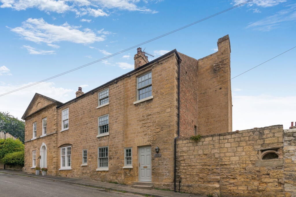4 bed Cottage for rent in Bramham. From Renton & Parr - Wetherby 4 bed Cottage for rent in Bramham. From Renton & Parr - Wetherby
