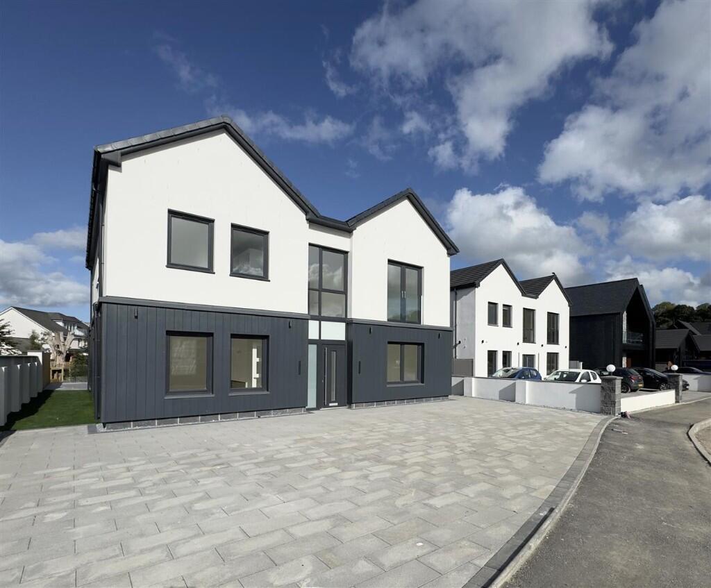 4 bed Detached for rent in Crossford. From Residence Estate Agents - Hamilton