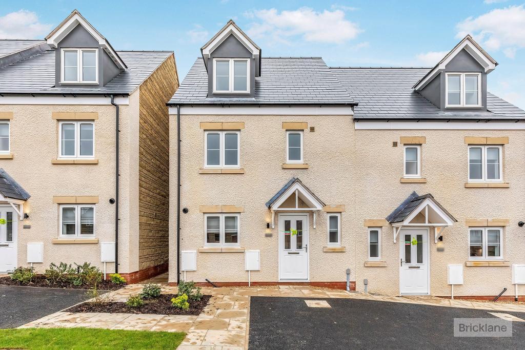 4 bed Semi Detached for rent in Deene. From Results Estate Agents Ltd - Rothwell