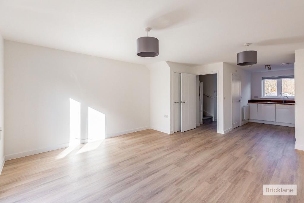 3 bed Town House for rent in Wellingborough. From Results Estate Agents Ltd - Rothwell