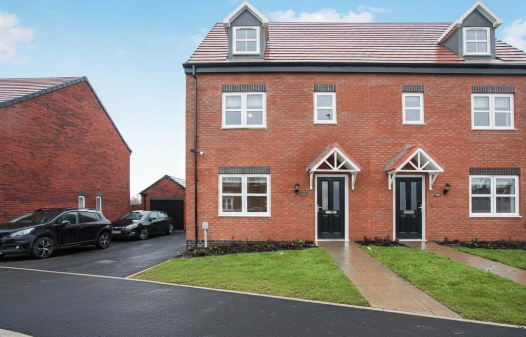 4 bed Semi Detached for rent in . From Results Estate Agents Ltd - Rothwell