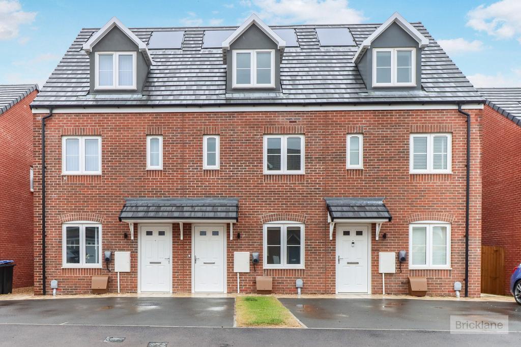 3 bed Town House for rent in . From Results Estate Agents Ltd - Rothwell 3 bed Town House for rent in . From Results Estate Agents Ltd - Rothwell
