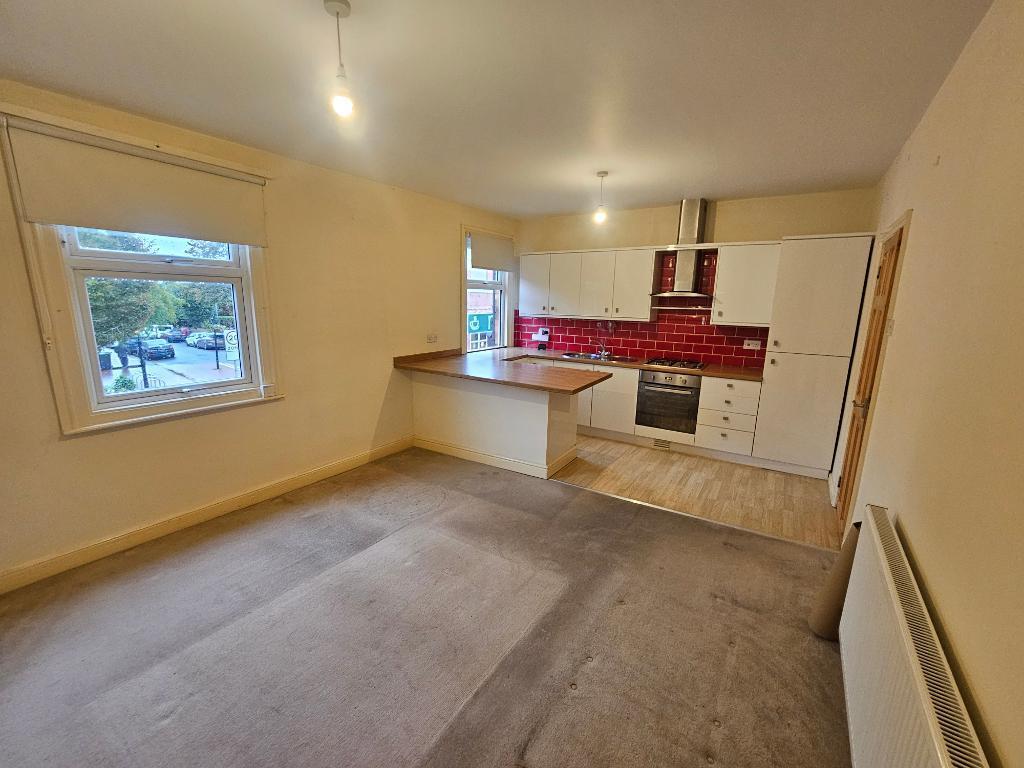 2 bed 1st Floor Flat for rent in Desborough. From Results Estate Agents Ltd - Rothwell