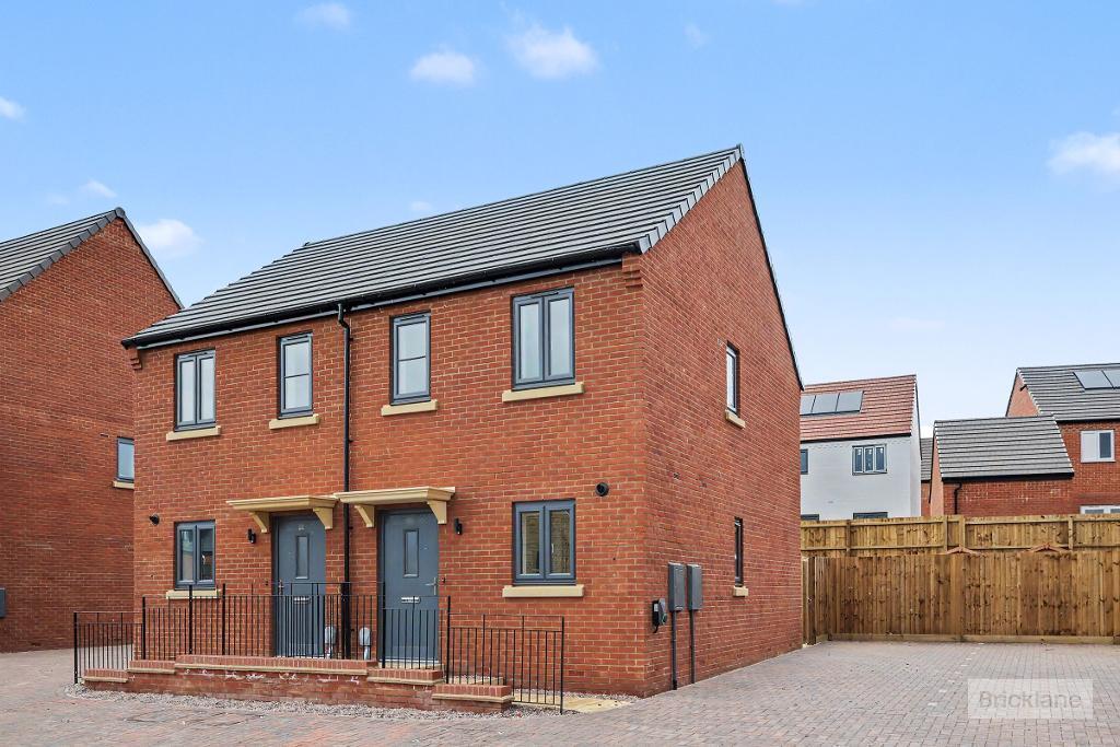 2 bed Semi Detached for rent in Northampton. From Results Estate Agents Ltd - Rothwell