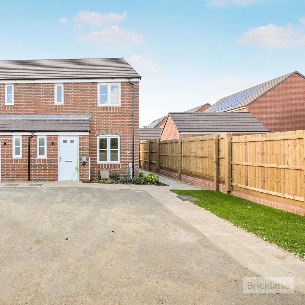 3 bed End of Terrace for rent in . From Results Estate Agents Ltd - Rothwell 3 bed End of Terrace for rent in . From Results Estate Agents Ltd - Rothwell