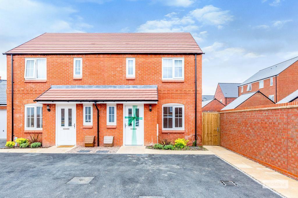 3 bed Semi Detached for rent in Rothwell. From Results Estate Agents Ltd - Rothwell 3 bed Semi Detached for rent in Rothwell. From Results Estate Agents Ltd - Rothwell