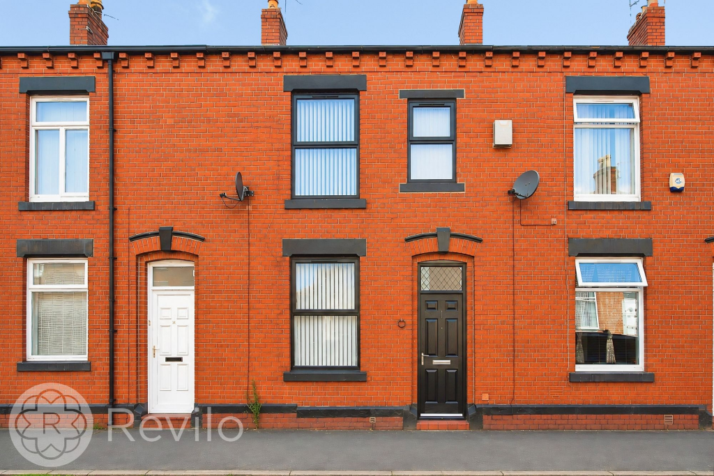 3 bed Mid Terraced House for rent in Woodhouses. From Revilo Homes - Rochdale 3 bed Mid Terraced House for rent in Woodhouses. From Revilo Homes - Rochdale