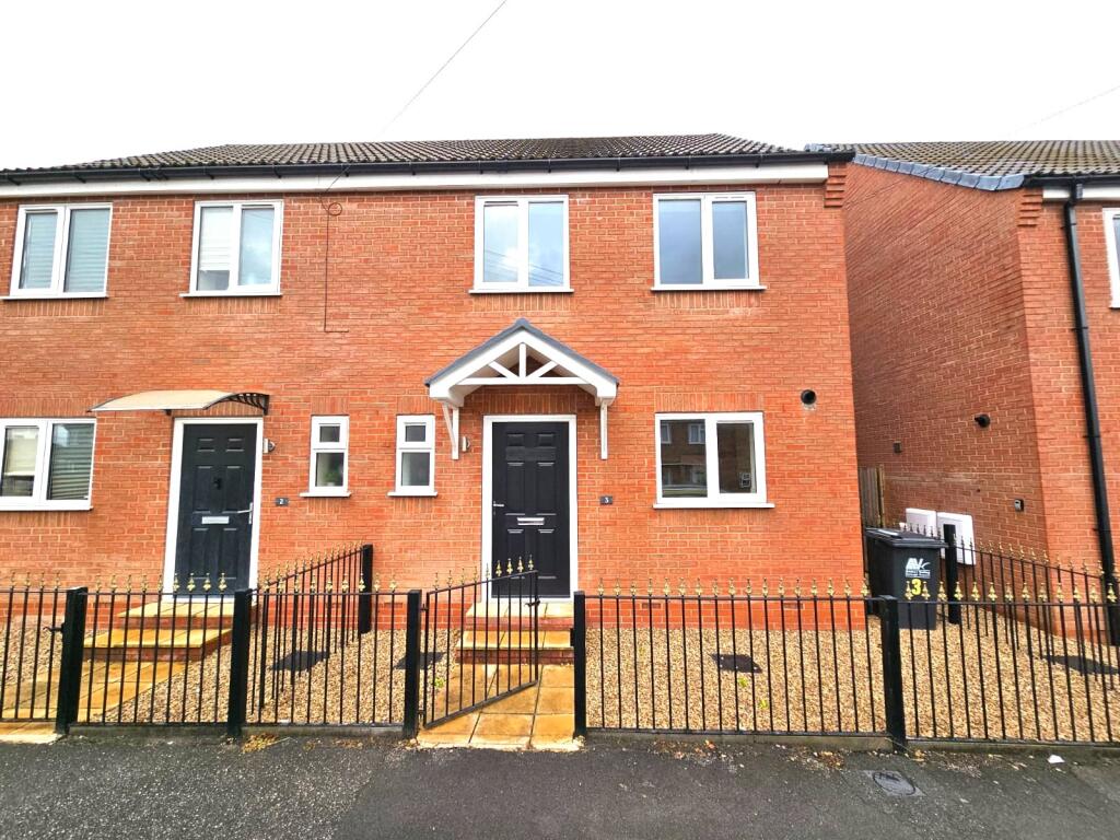 3 bed Semi Detached for rent in Heanor. From Rex Gooding - West Bridgford 3 bed Semi Detached for rent in Heanor. From Rex Gooding - West Bridgford