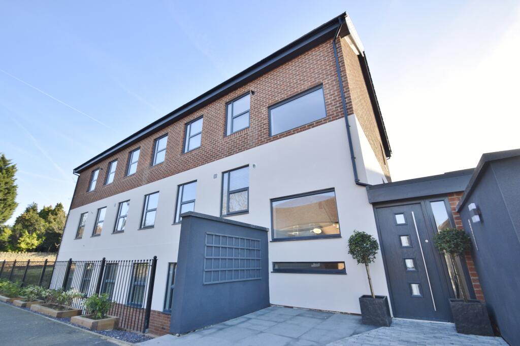 2 bed Apartment for rent in Gamston. From Rex Gooding - West Bridgford