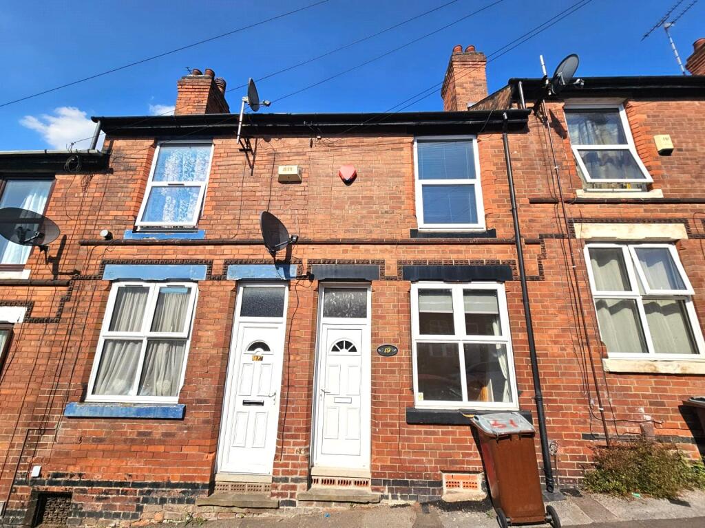 2 bed Mid Terraced House for rent in Nottingham. From Rex Gooding - West Bridgford