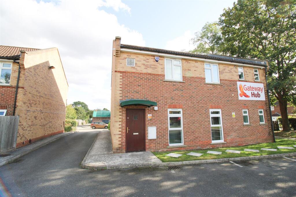 1 bed 1st Floor Flat for rent in Harlow. From ReylandJohnson Estate Agents - Harlow