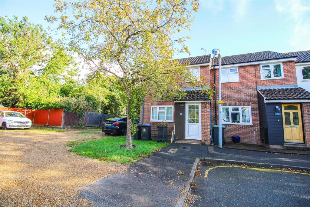 3 bed Mid Terraced House for rent in Sawbridgeworth. From ReylandJohnson Estate Agents - Harlow