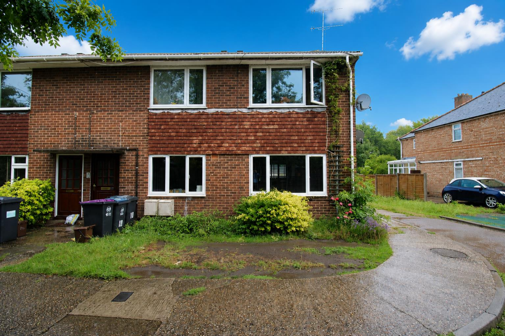 2 bed Apartment for rent in Bishop's Stortford. From ReylandJohnson Estate Agents - Harlow