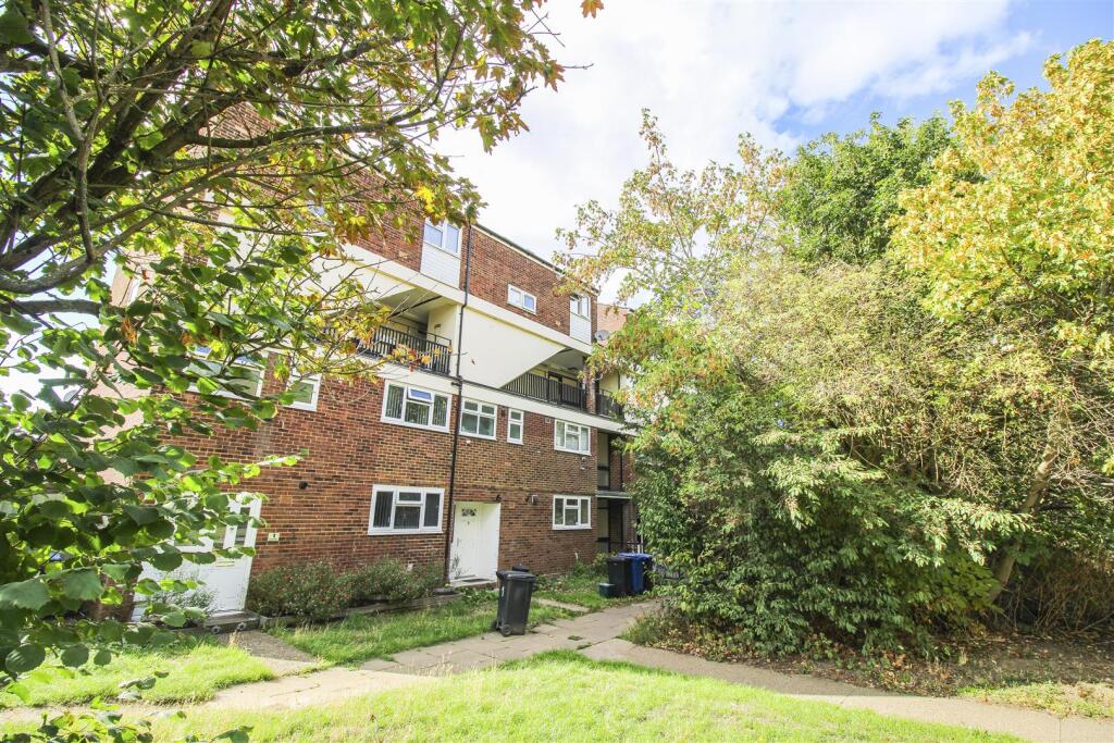 1 bed 1st Floor Flat for rent in Harlow. From ReylandJohnson Estate Agents - Harlow