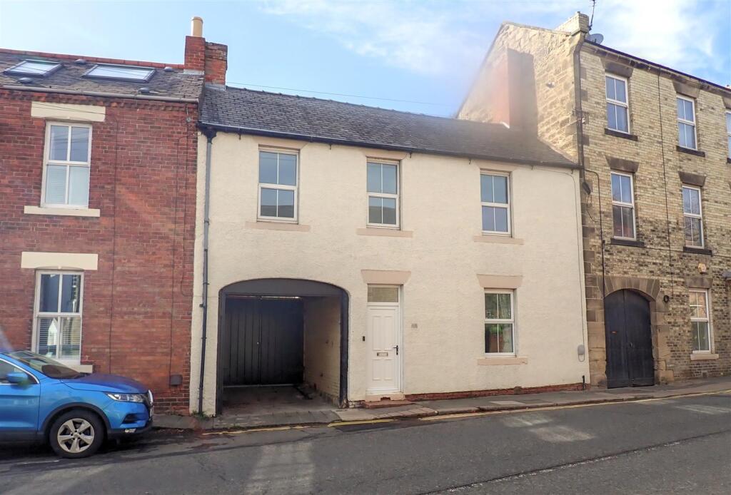 3 bed Mid Terraced House for rent in Morpeth. From Rickard Chartered Surveyors & Estate Agents - Morpeth