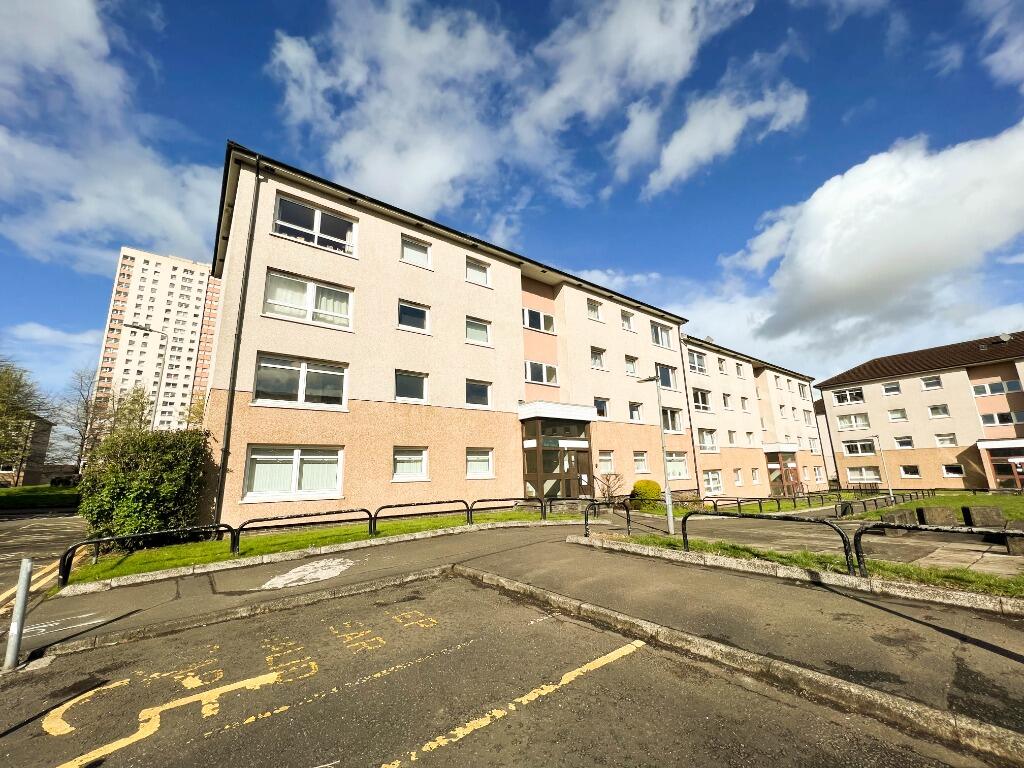 4 bed 1st Floor Flat for rent in Glasgow. From ritehome - Glasgow