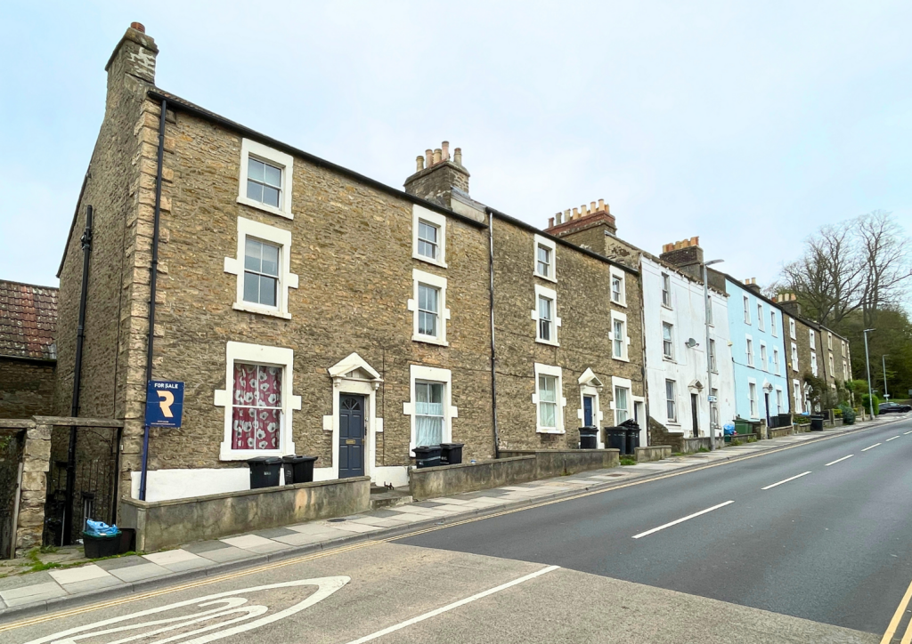 1 bed 1st Floor Flat for rent in Frome. From Rogers & Co - Frome