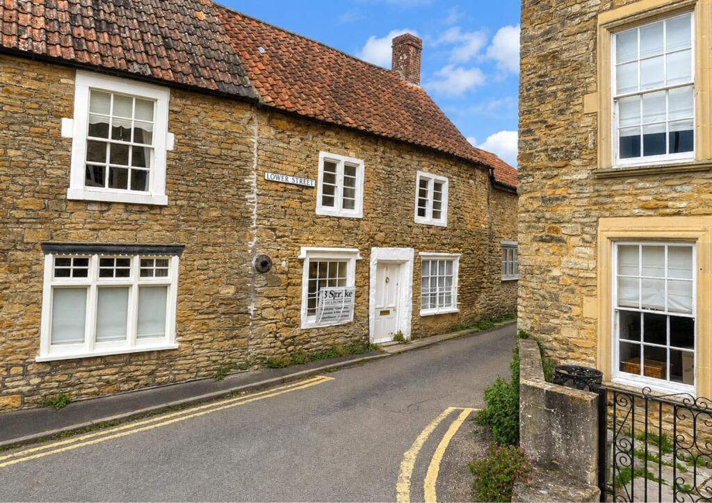 3 bed Cottage for rent in Rode. From Rogers & Co - Frome