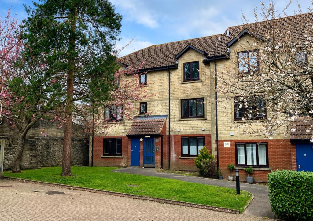 1 bed 1st Floor Flat for rent in Frome. From Rogers & Co - Frome 1 bed 1st Floor Flat for rent in Frome. From Rogers & Co - Frome