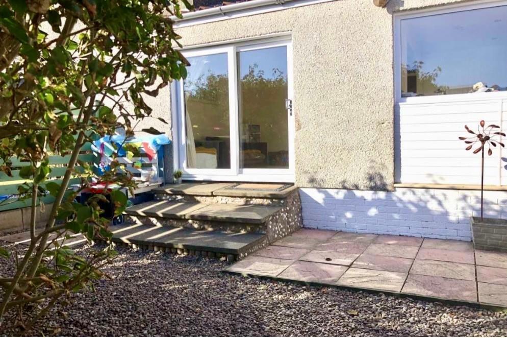 1 bed Bungalow for rent in St Andrews. From Rollos - St Andrews