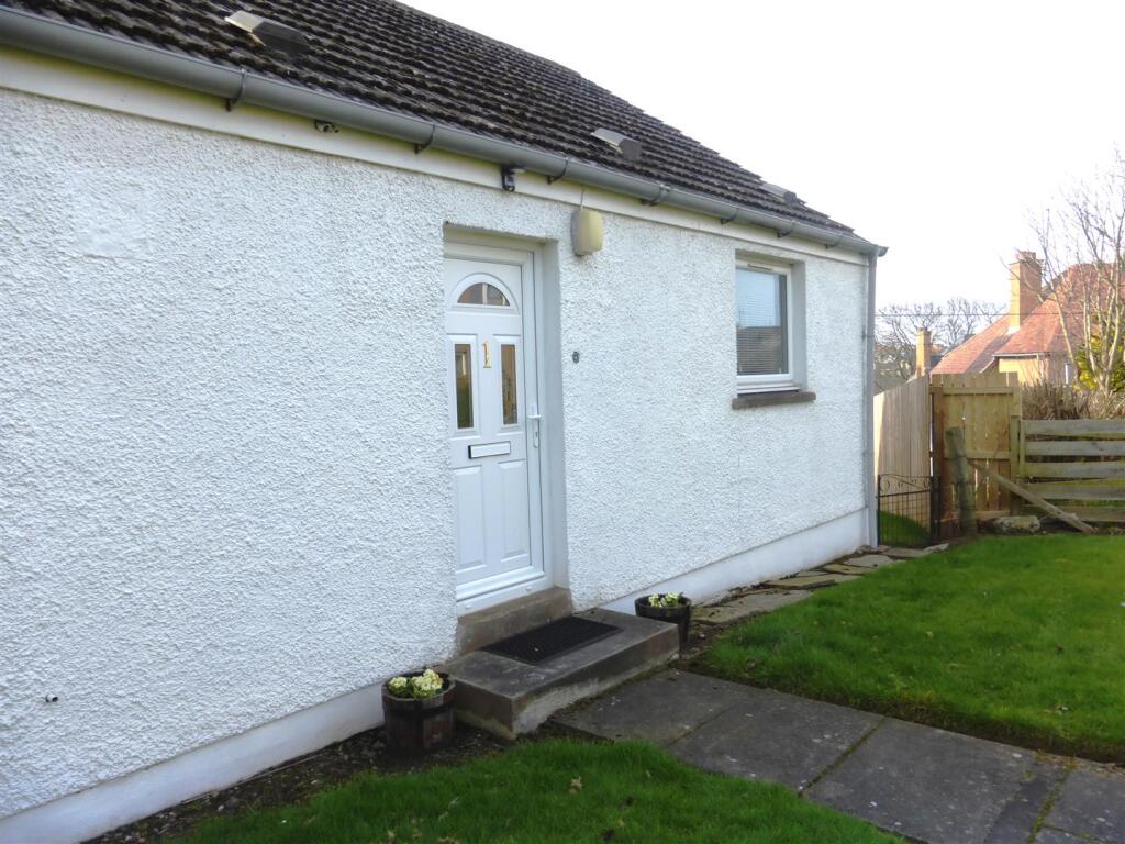 1 bed Semi-detached bungalow for rent in St Andrews. From Rollos - St Andrews