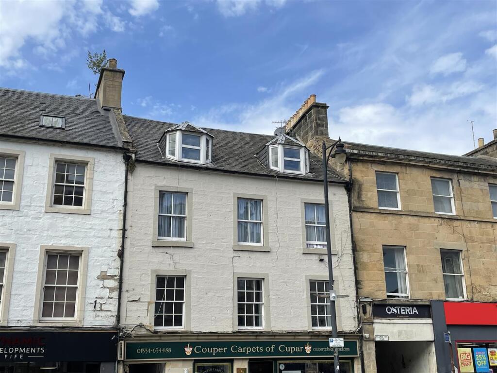 2 bed 1st Floor Flat for rent in Cupar. From Rollos - St Andrews