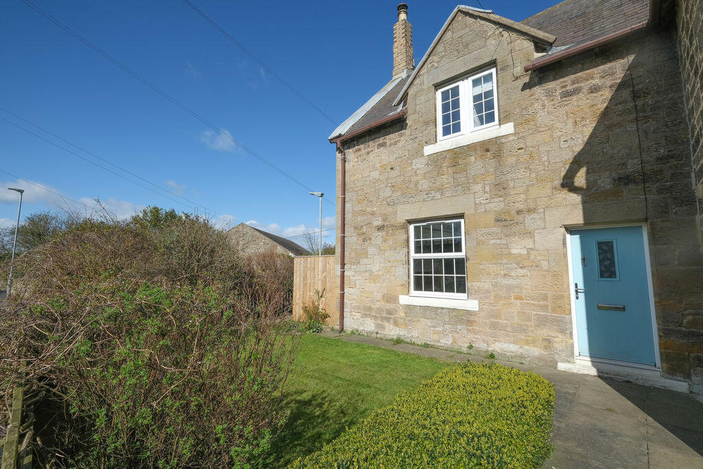 2 bed End of Terrace for rent in High Hauxley. From Rook Matthews Sayer - Alnwick