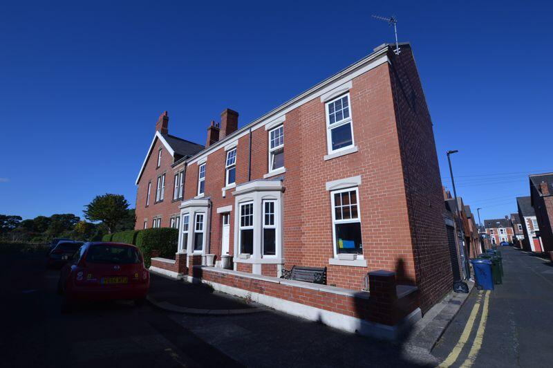 9 bed House (unspecified) for rent in Newcastle upon Tyne. From Rook Matthews Sayer - Jesmond 9 bed House (unspecified) for rent in Newcastle upon Tyne. From Rook Matthews Sayer - Jesmond