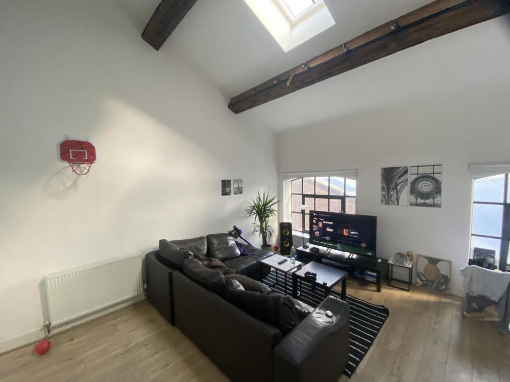 5 bed Detached for rent in Liverpool. From Rooms4u - Liverpool