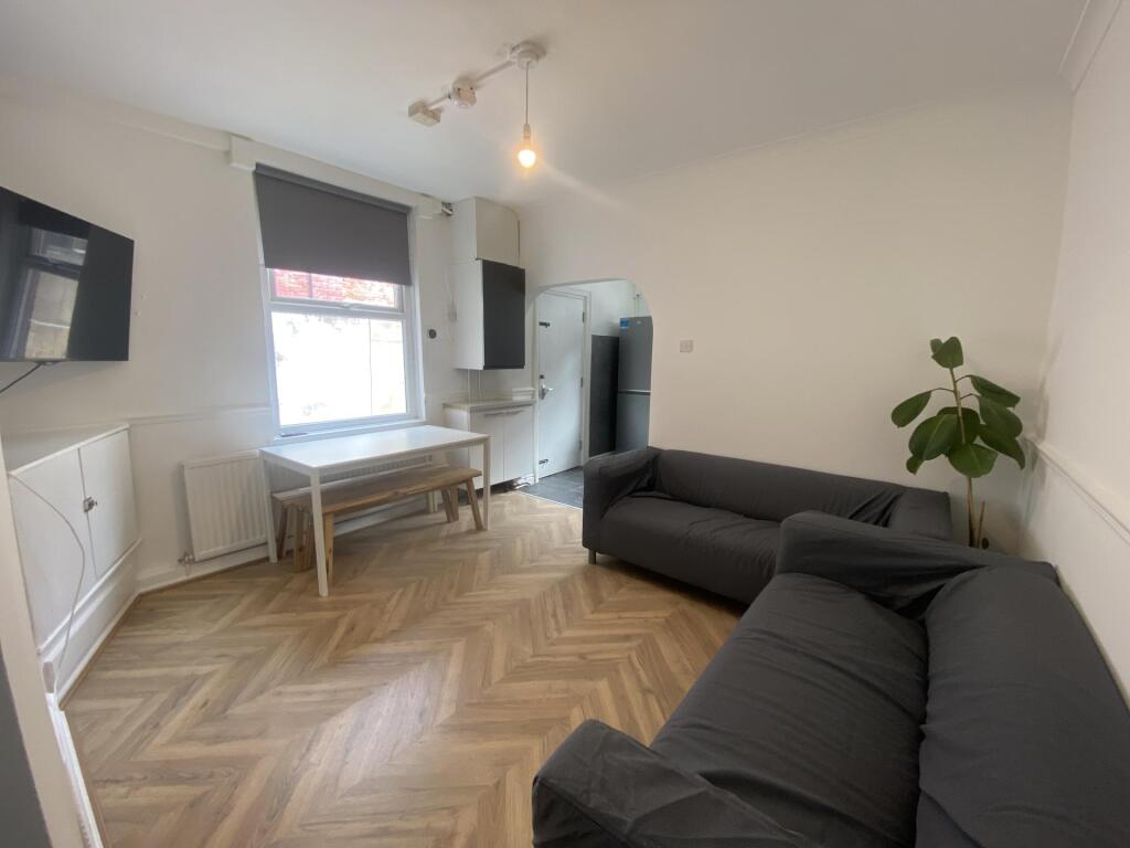 5 bed Detached for rent in Liverpool. From Rooms4u - Liverpool 5 bed Detached for rent in Liverpool. From Rooms4u - Liverpool