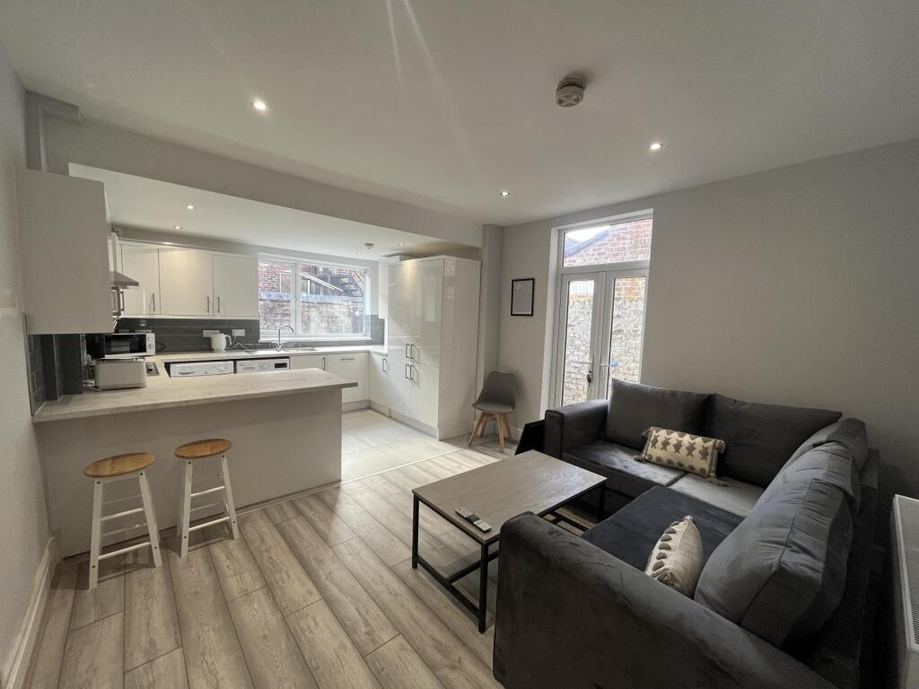 6 bed Detached for rent in Liverpool. From Rooms4u - Liverpool 6 bed Detached for rent in Liverpool. From Rooms4u - Liverpool