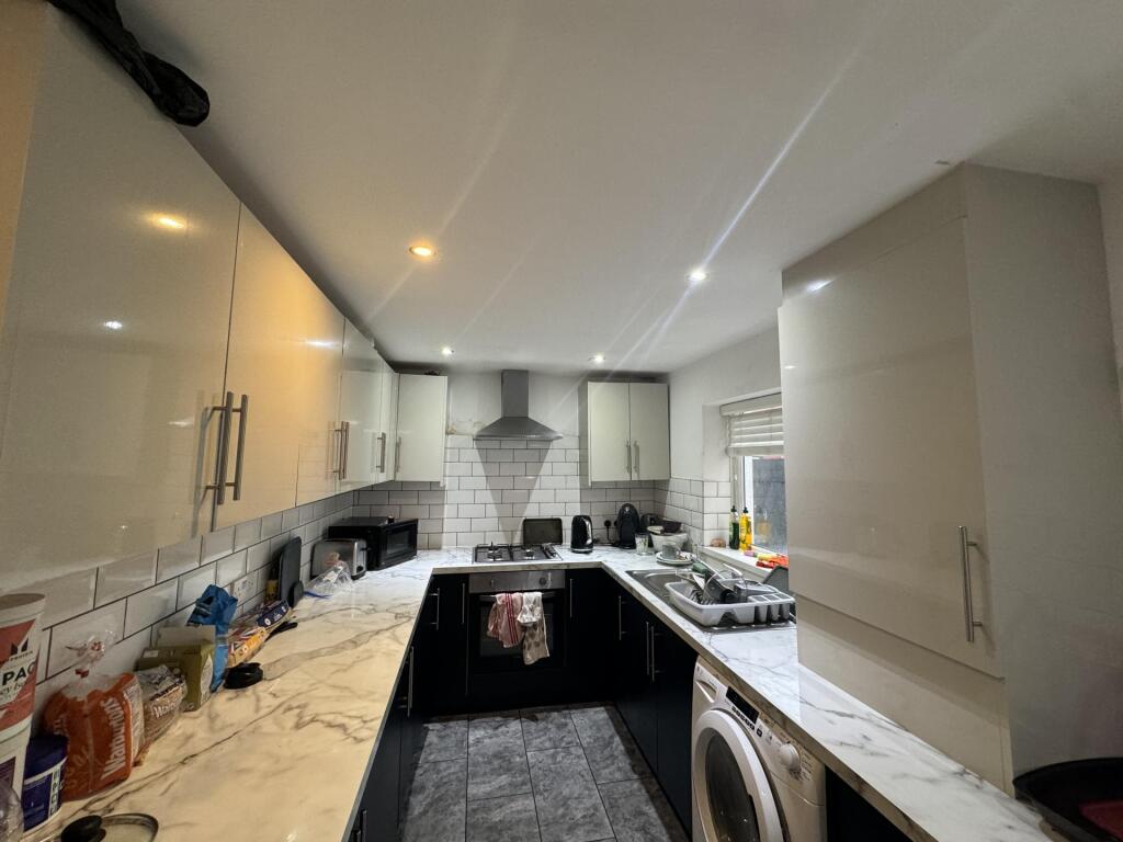 6 bed Detached for rent in Liverpool. From Rooms4u - Liverpool