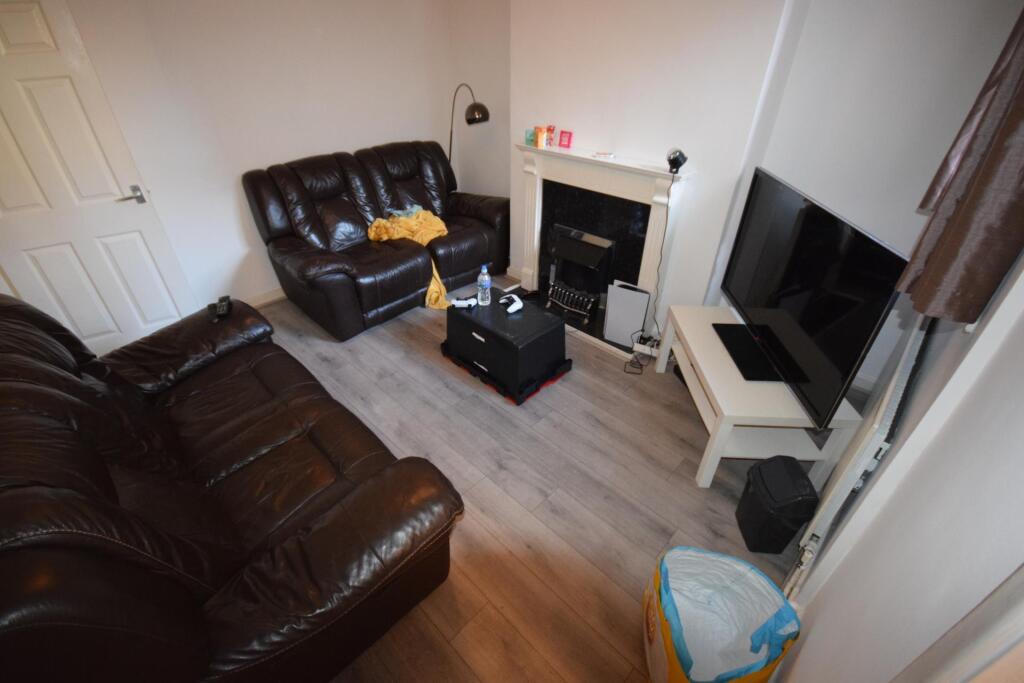 3 bed Detached for rent in Liverpool. From Rooms4u - Liverpool