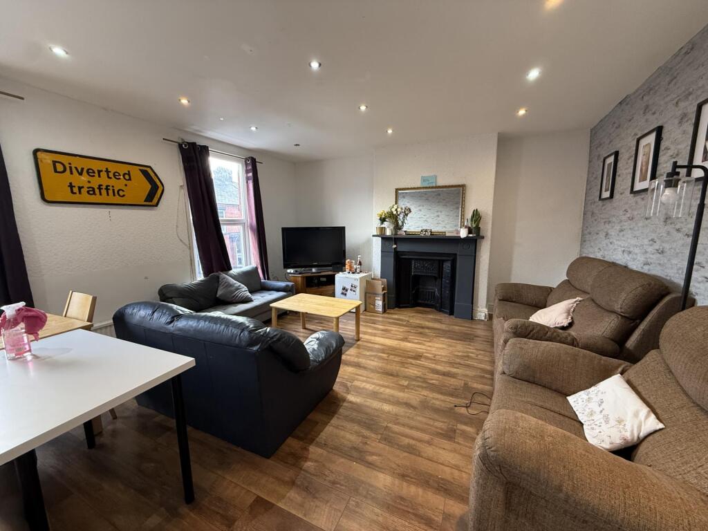 7 bed Detached for rent in Liverpool. From Rooms4u - Liverpool