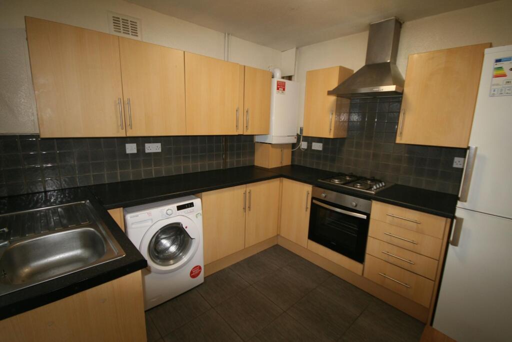 4 bed Detached for rent in Liverpool. From Rooms4u - Liverpool