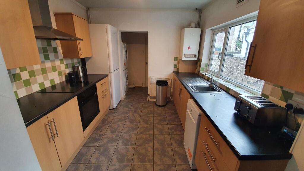 4 bed Detached for rent in Liverpool. From Rooms4u - Liverpool