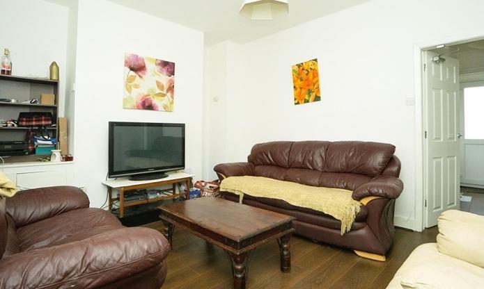 3 bed Detached for rent in Liverpool. From Rooms4u - Liverpool